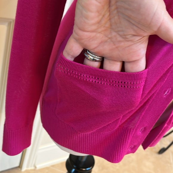 NWOT Banana Republic sweater - Picture 8 of 11